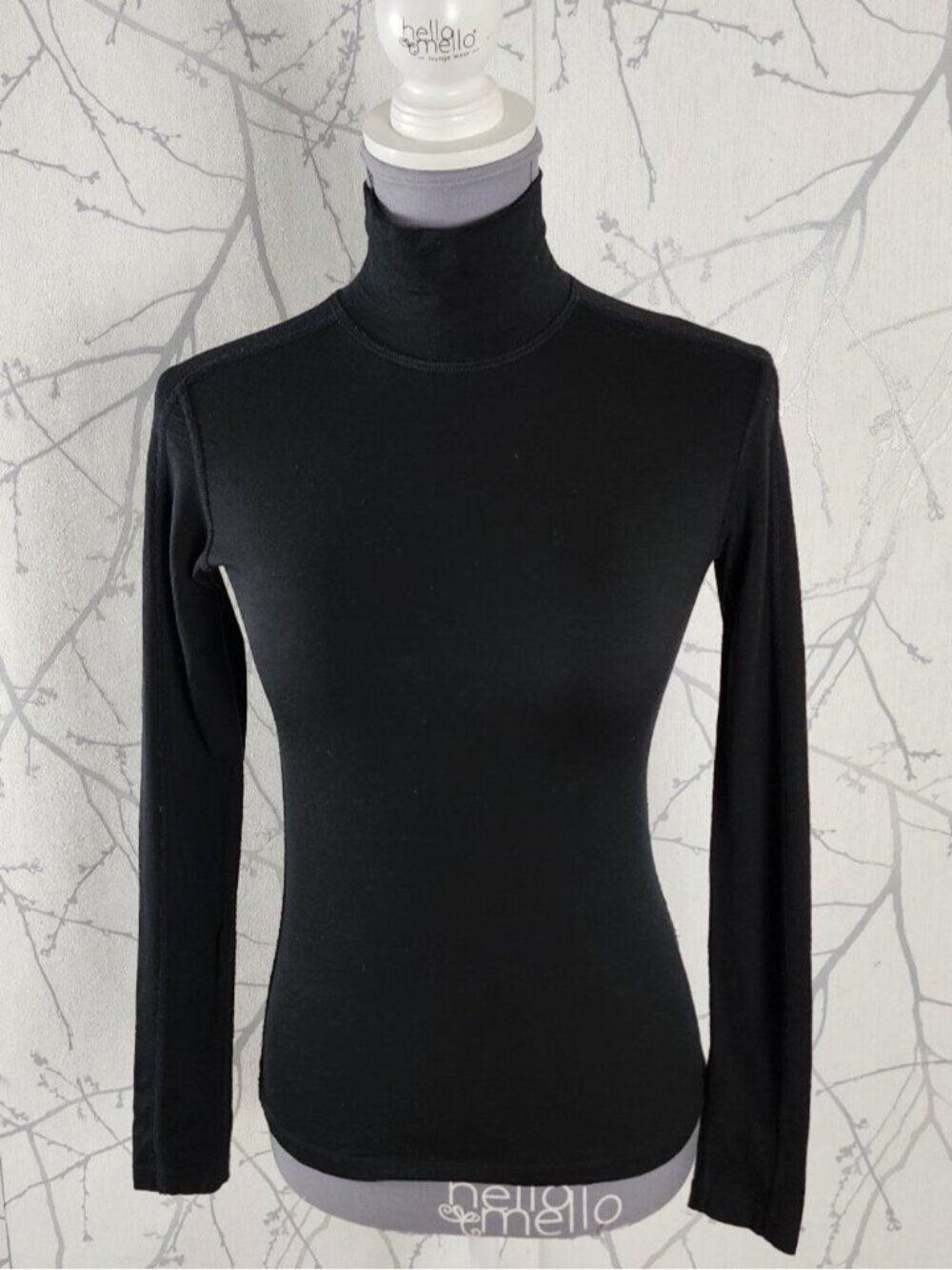 MEC Black 100% Merino Wool Jersey Turtleneck Baselayer